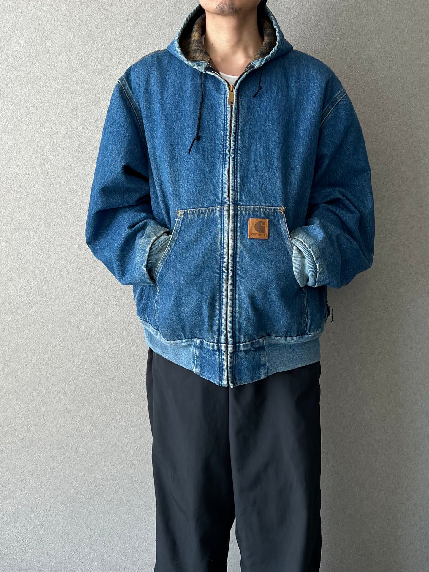 90's carhatt denim work jacket