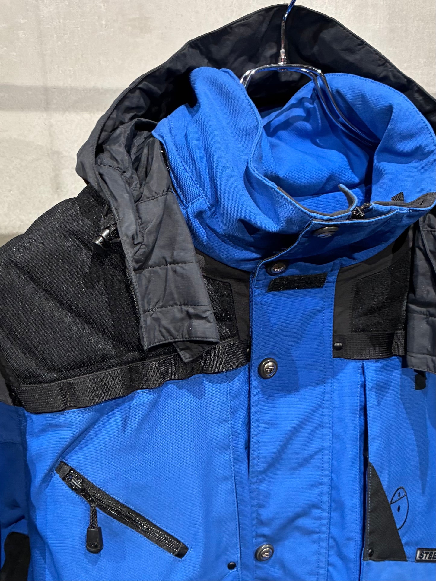 90's THE NORTH FACE nylon jacket "STEEP TECH"