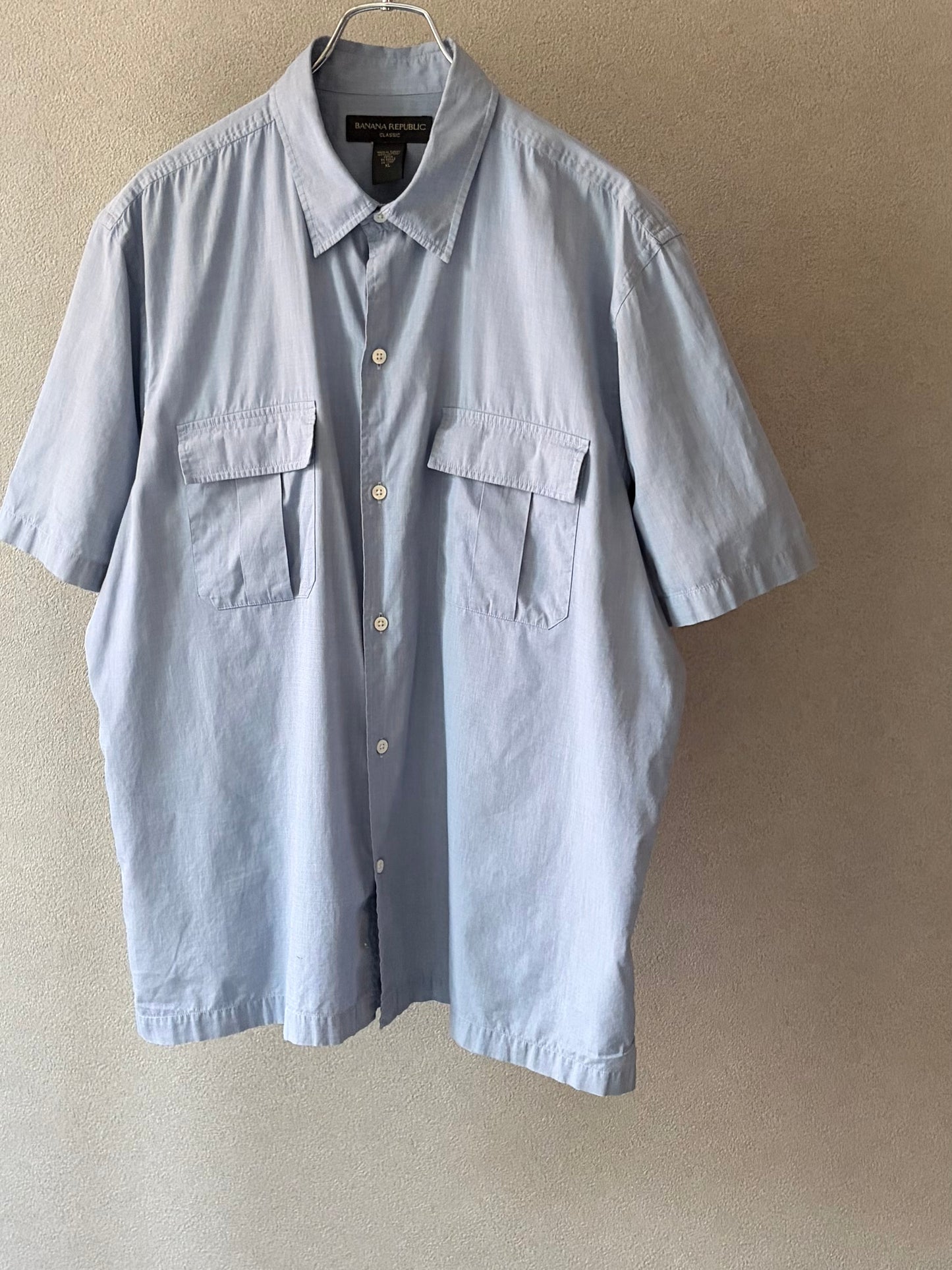 00's BANANA REPUBLIC S/S shirt