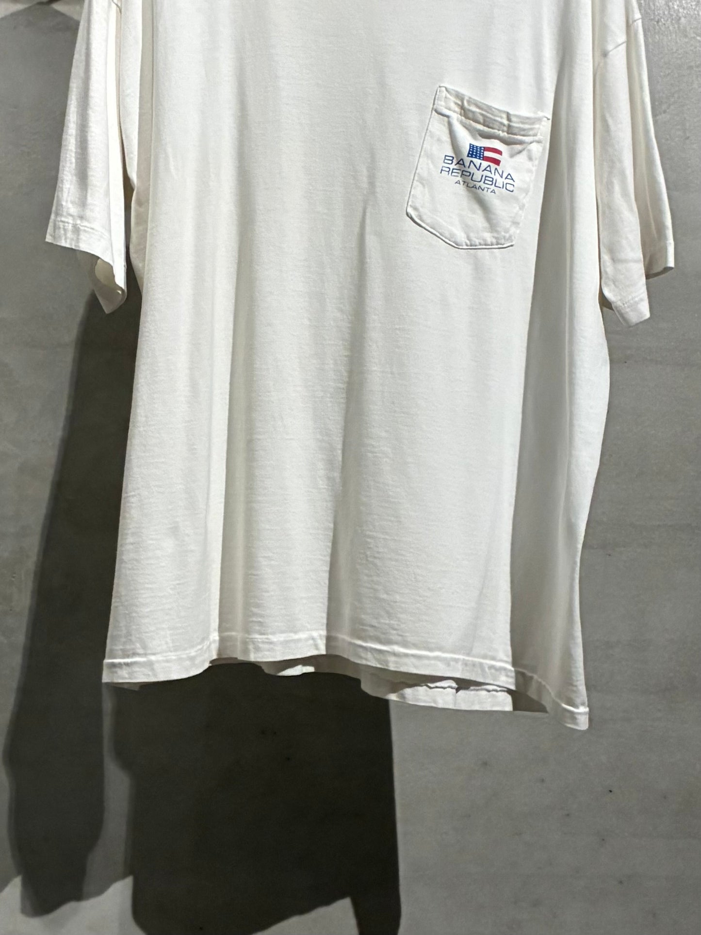90's BANANA REPUBLIC printed t-shirt "Made in USA"