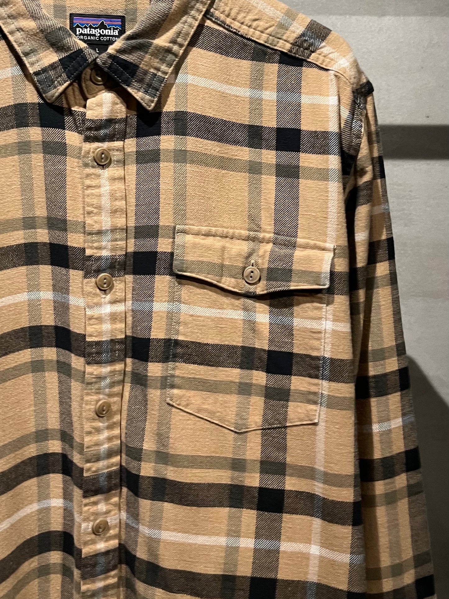 00's patagonia flannel shirt