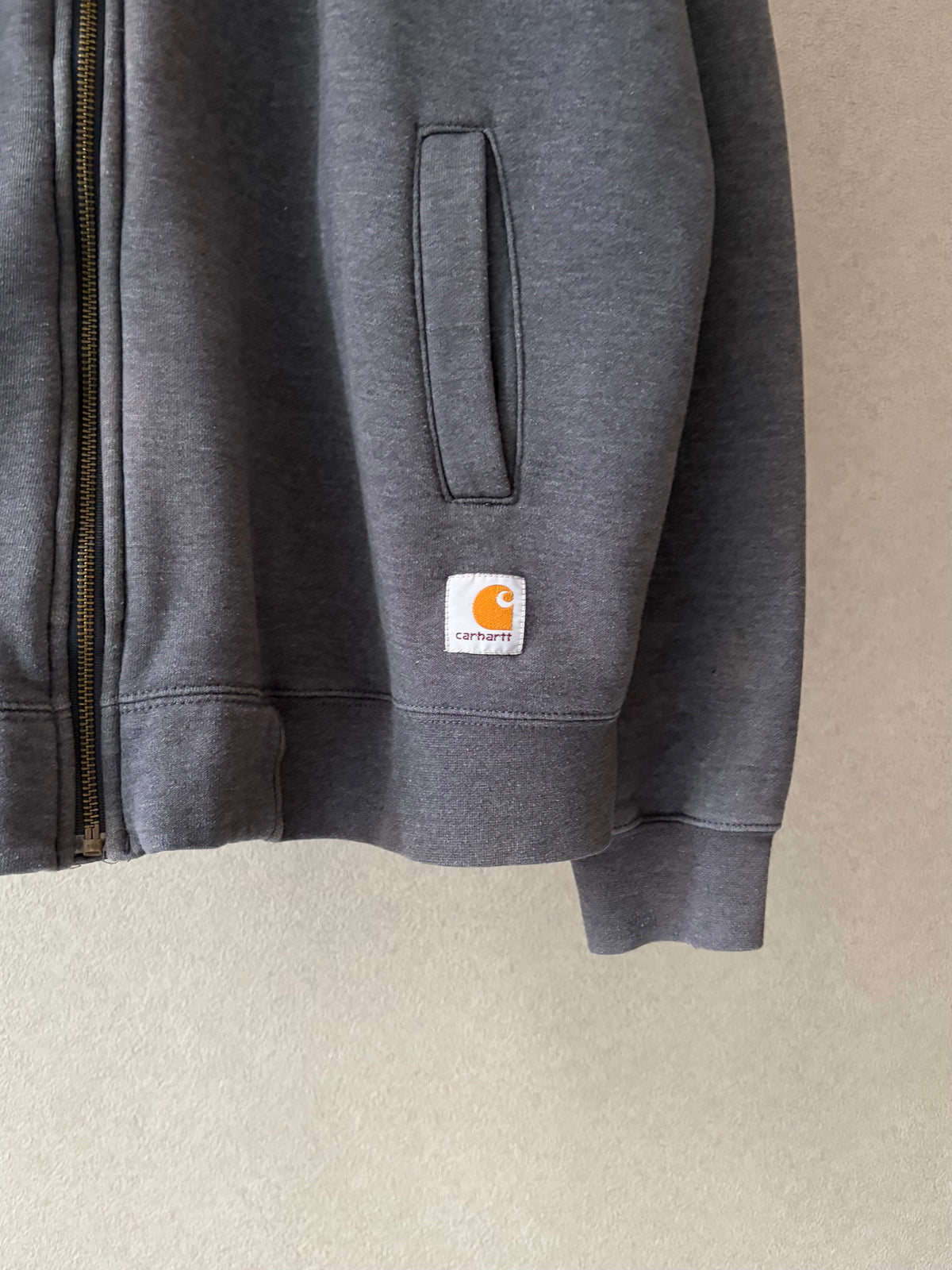 00's carhartt zip up sweater