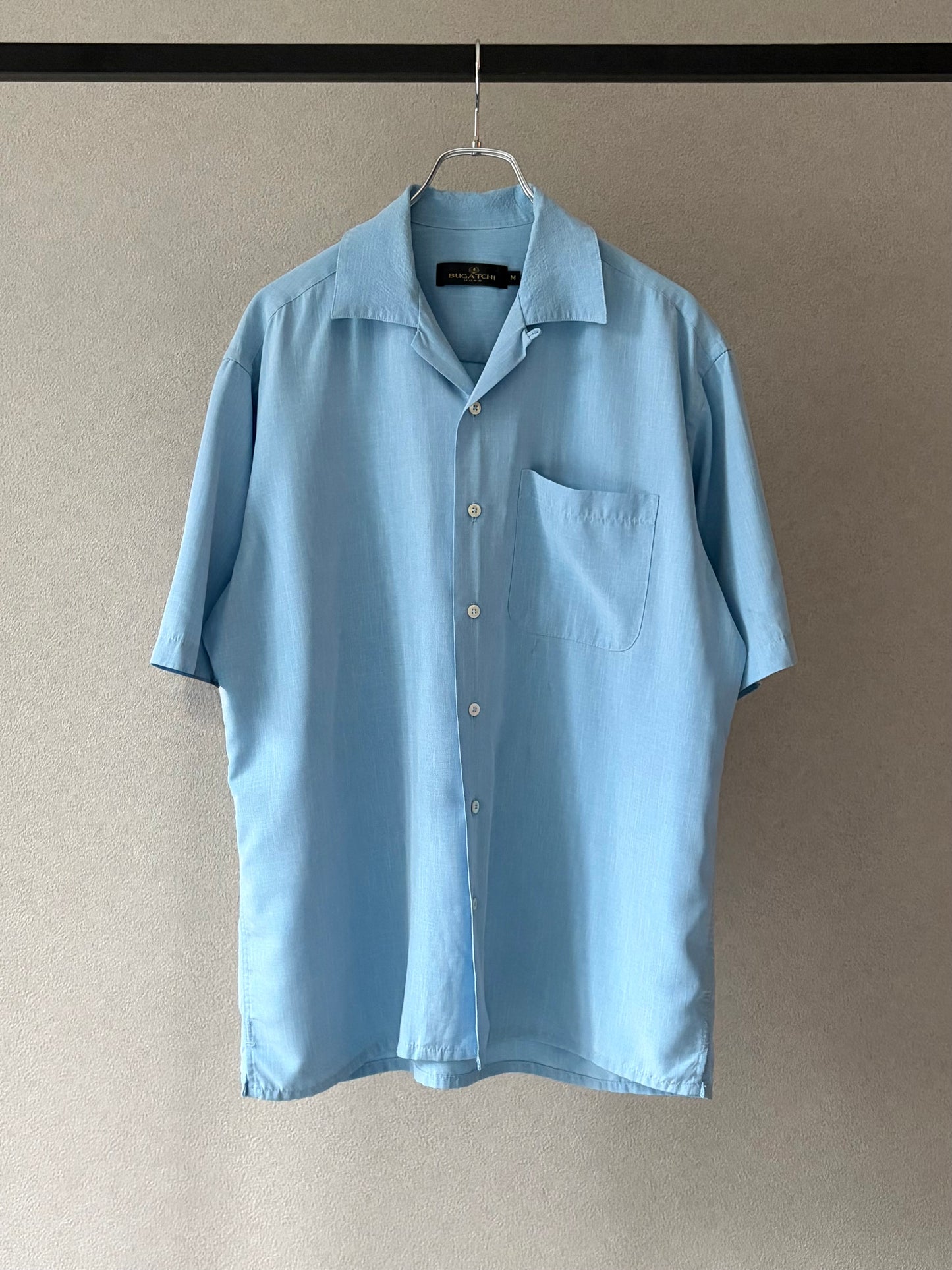 00's BUGATCHI open collar rayon  shirt