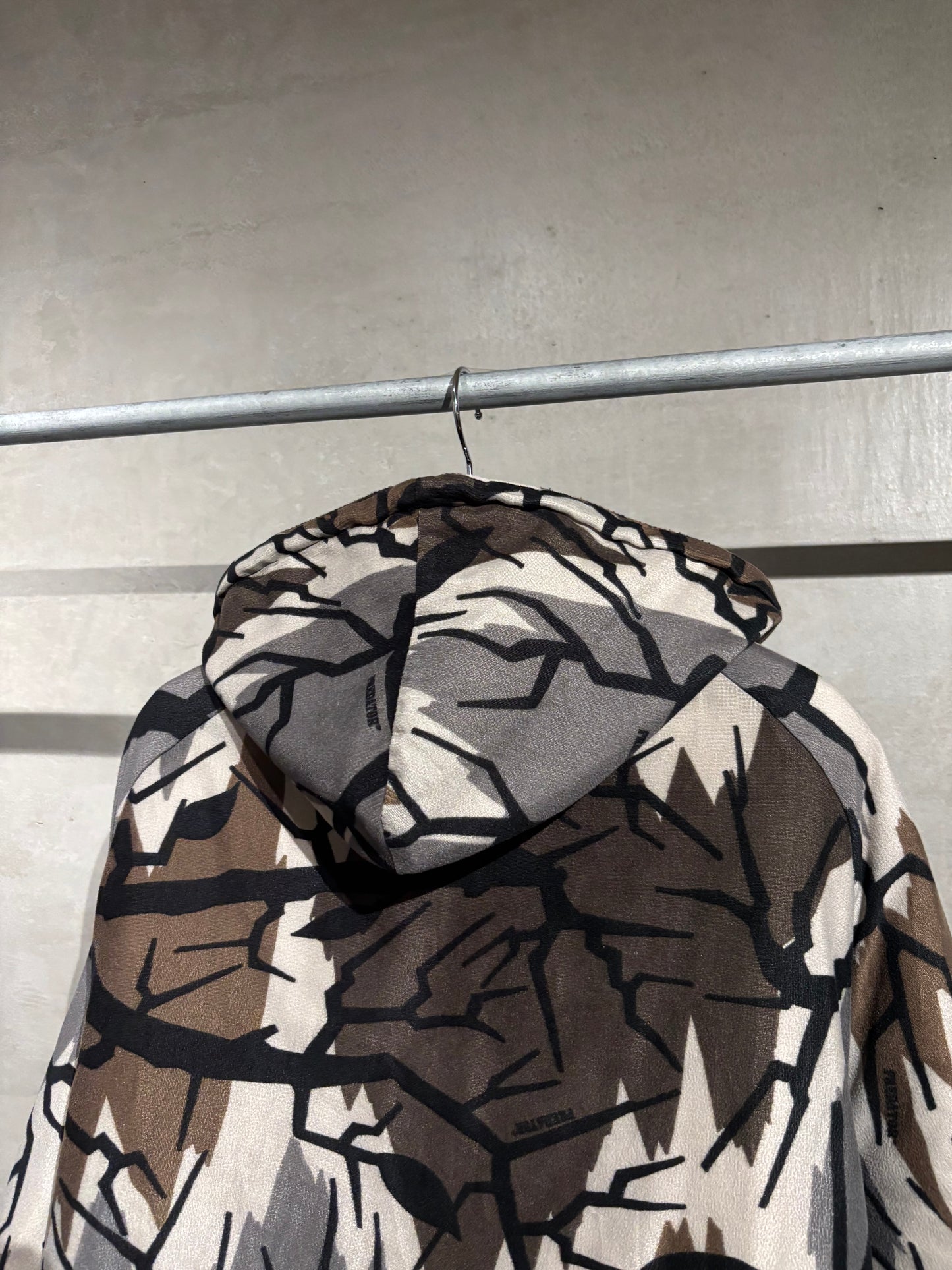 80's PREDATOR CAMOUFLAGE insulation jacket “Made in USA”