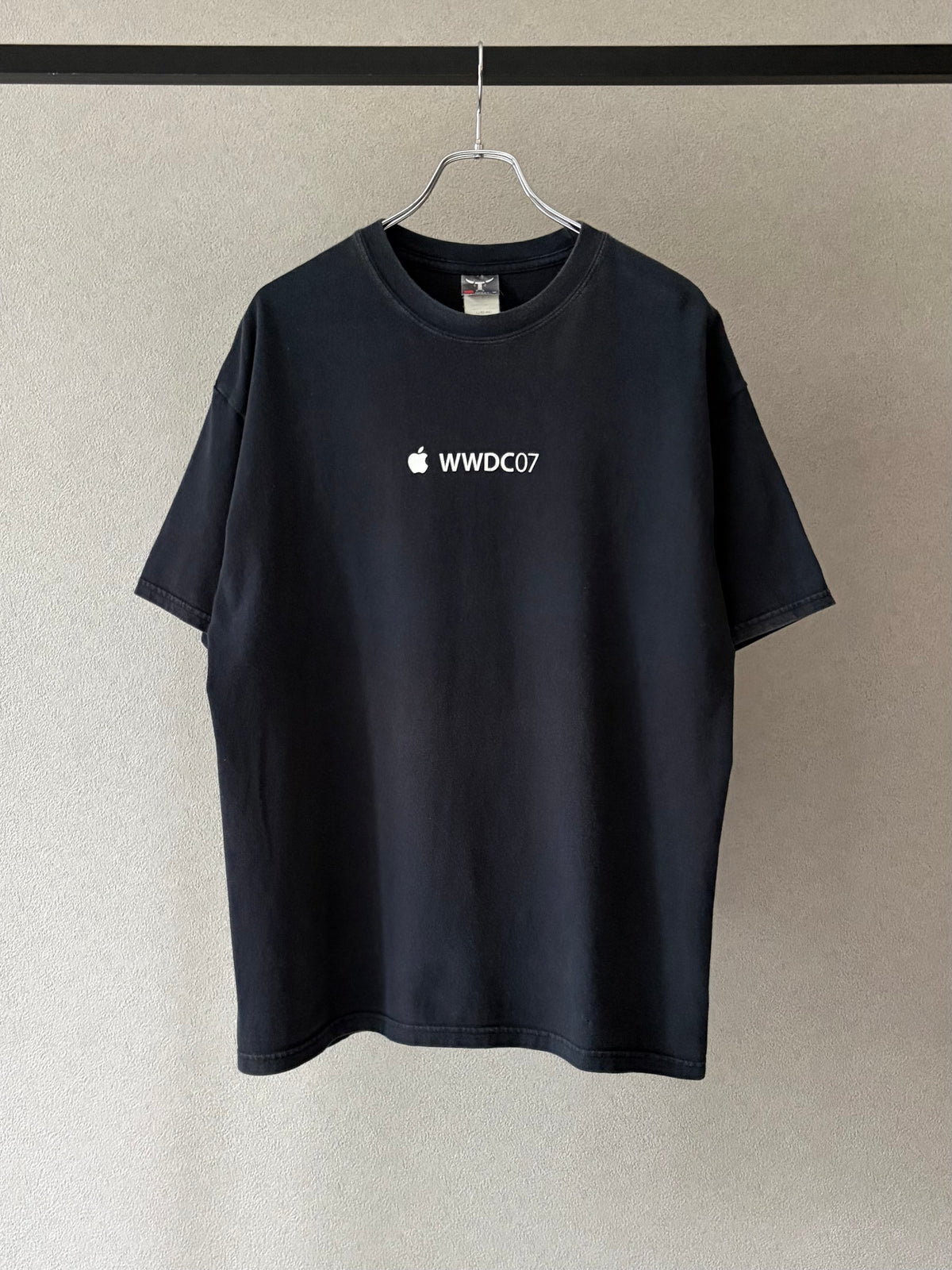 00's Apple printed t-shirt