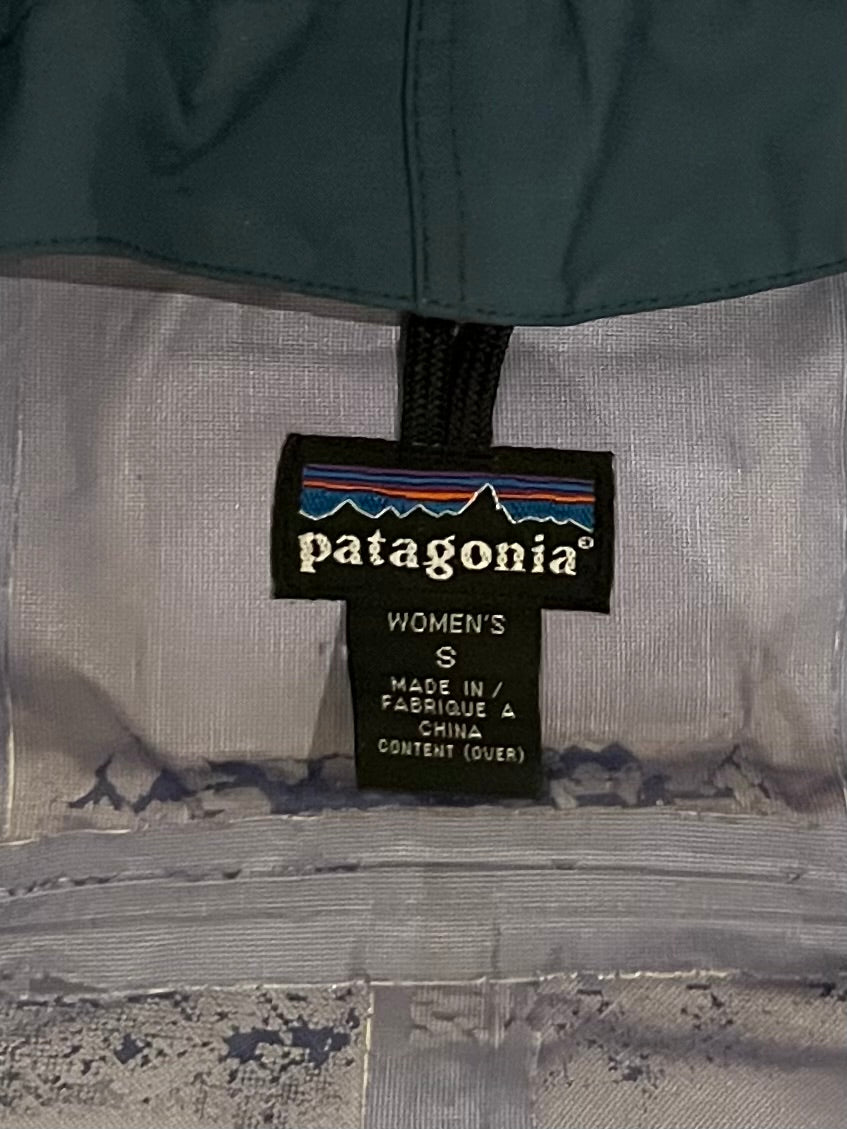 00's patagonia nylon jacket