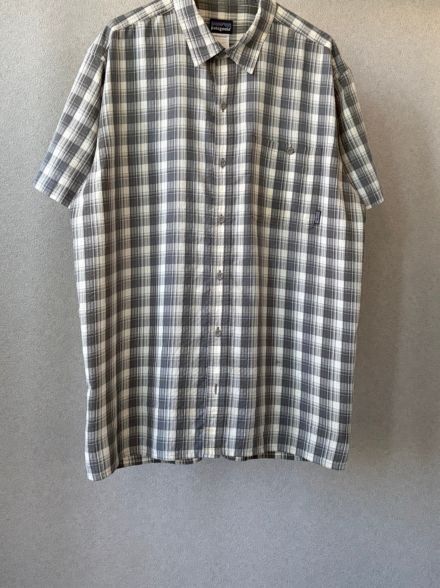 00's patagonia S/S seersucker shirt