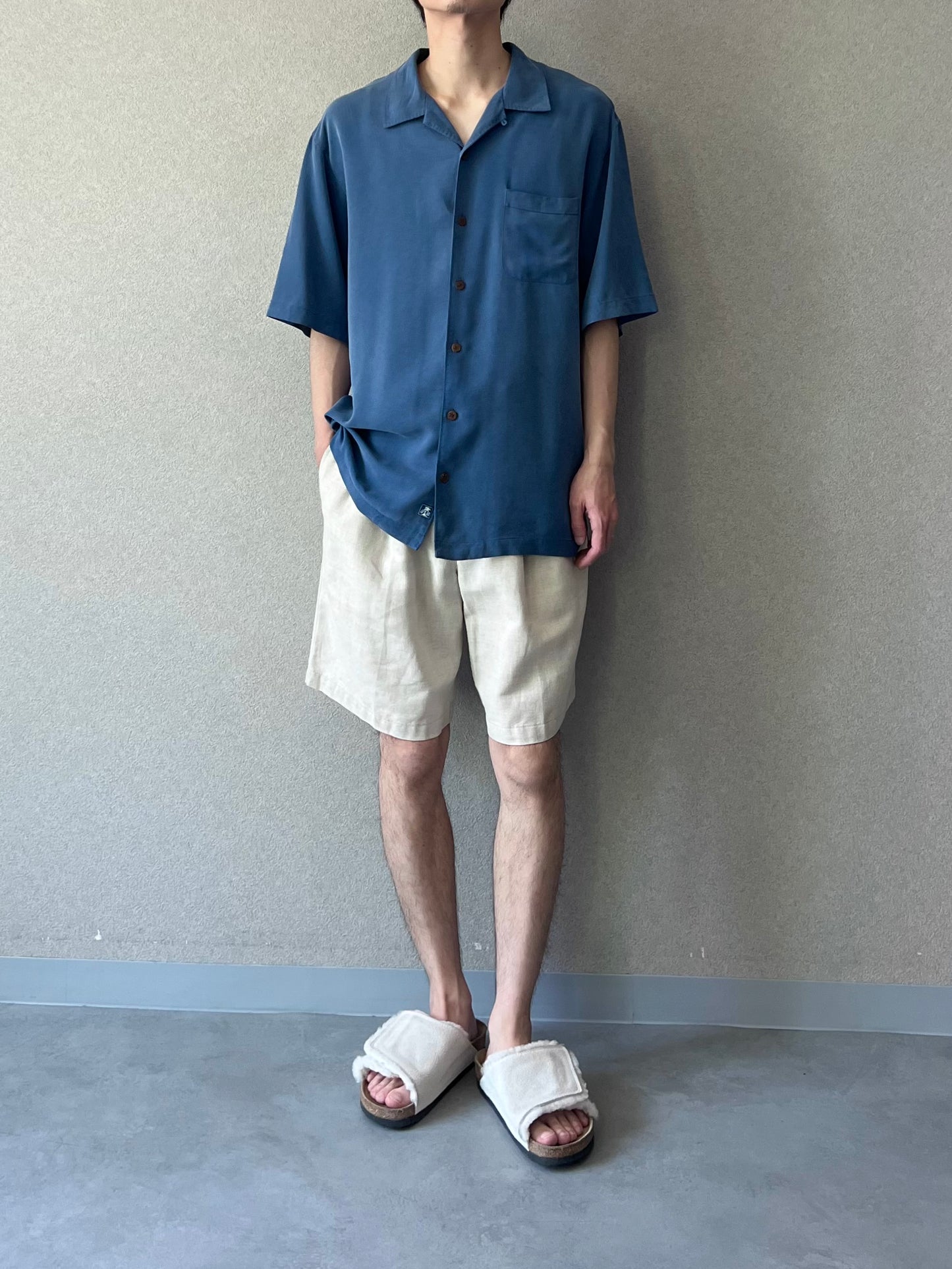00's Tommy Bahama open collar silk shirt
