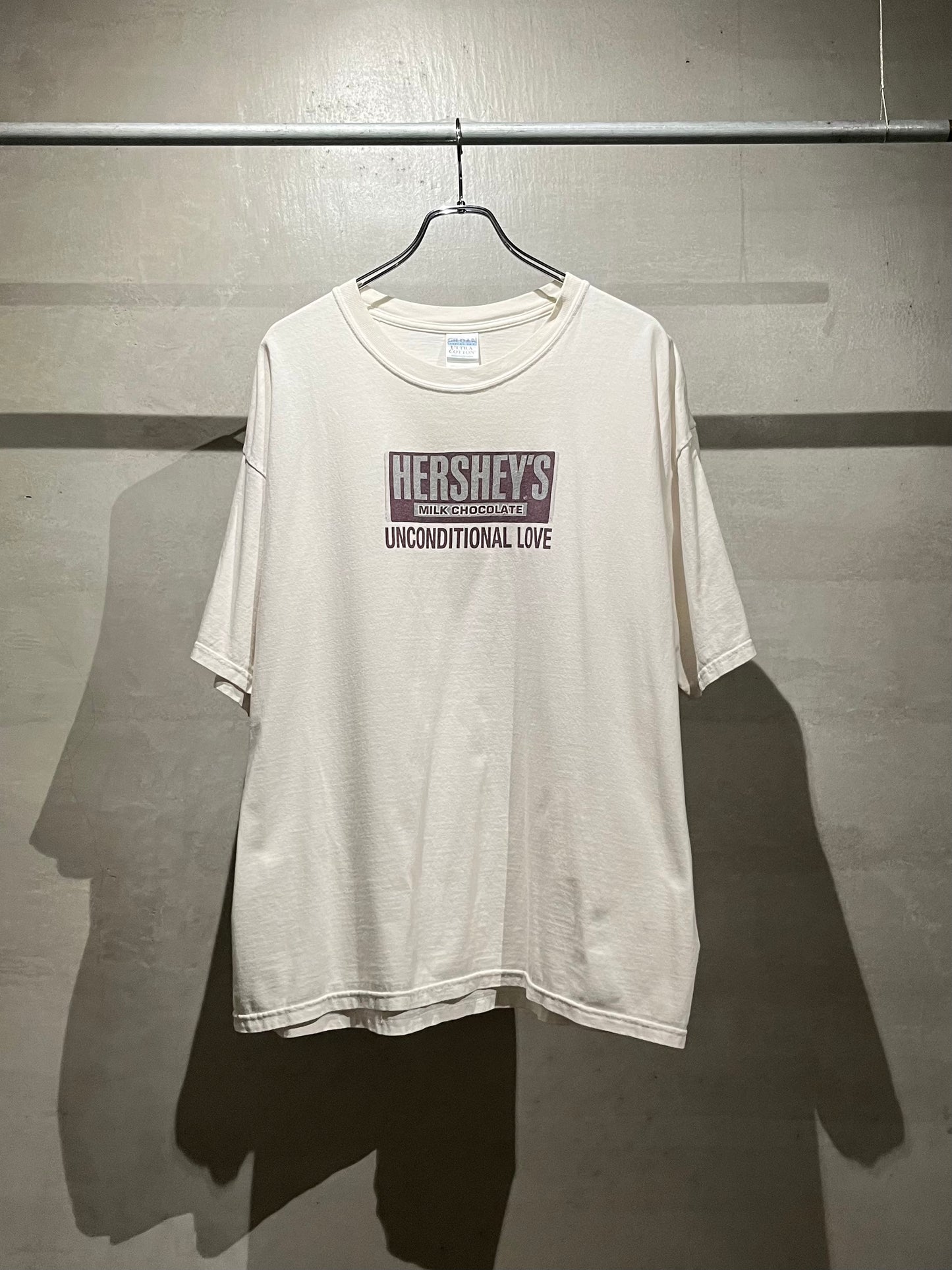 00's HERSHEY'S printed t-shirt