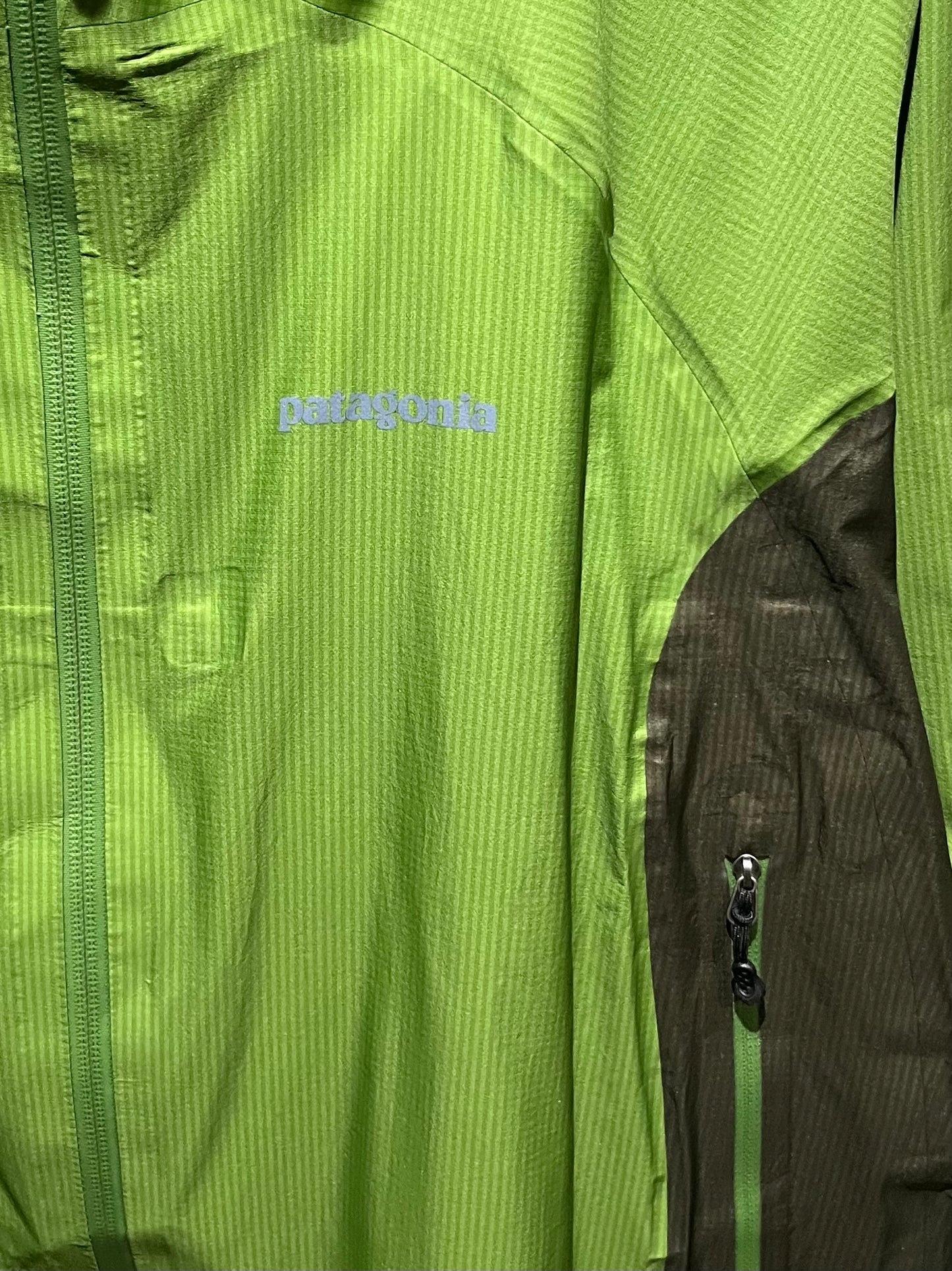 00's patagonia nylon jacket