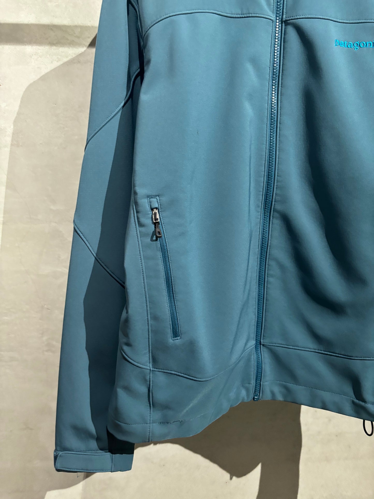 00's patagonia softshell jacket