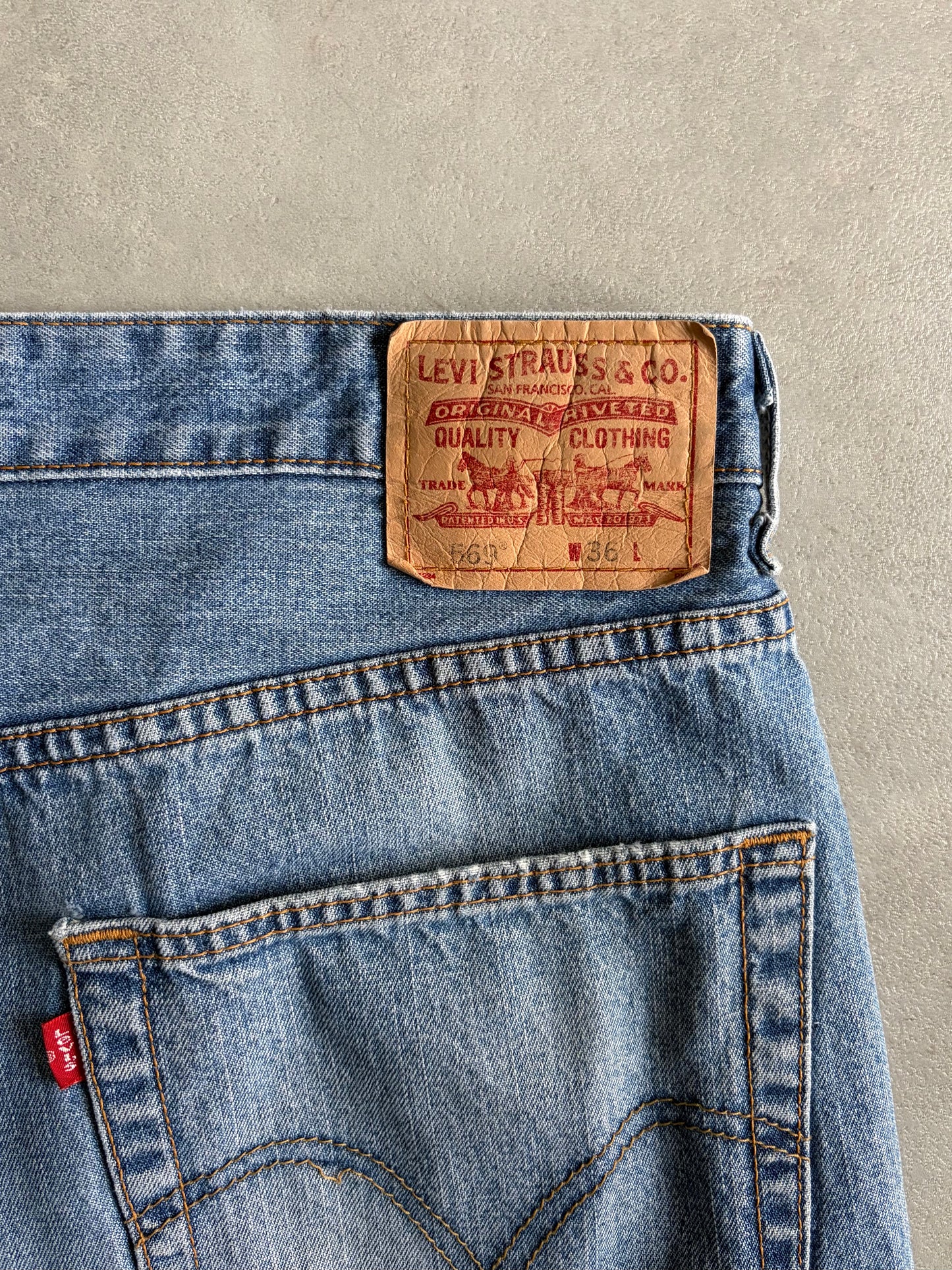 00's Levi's 569 denim shorts