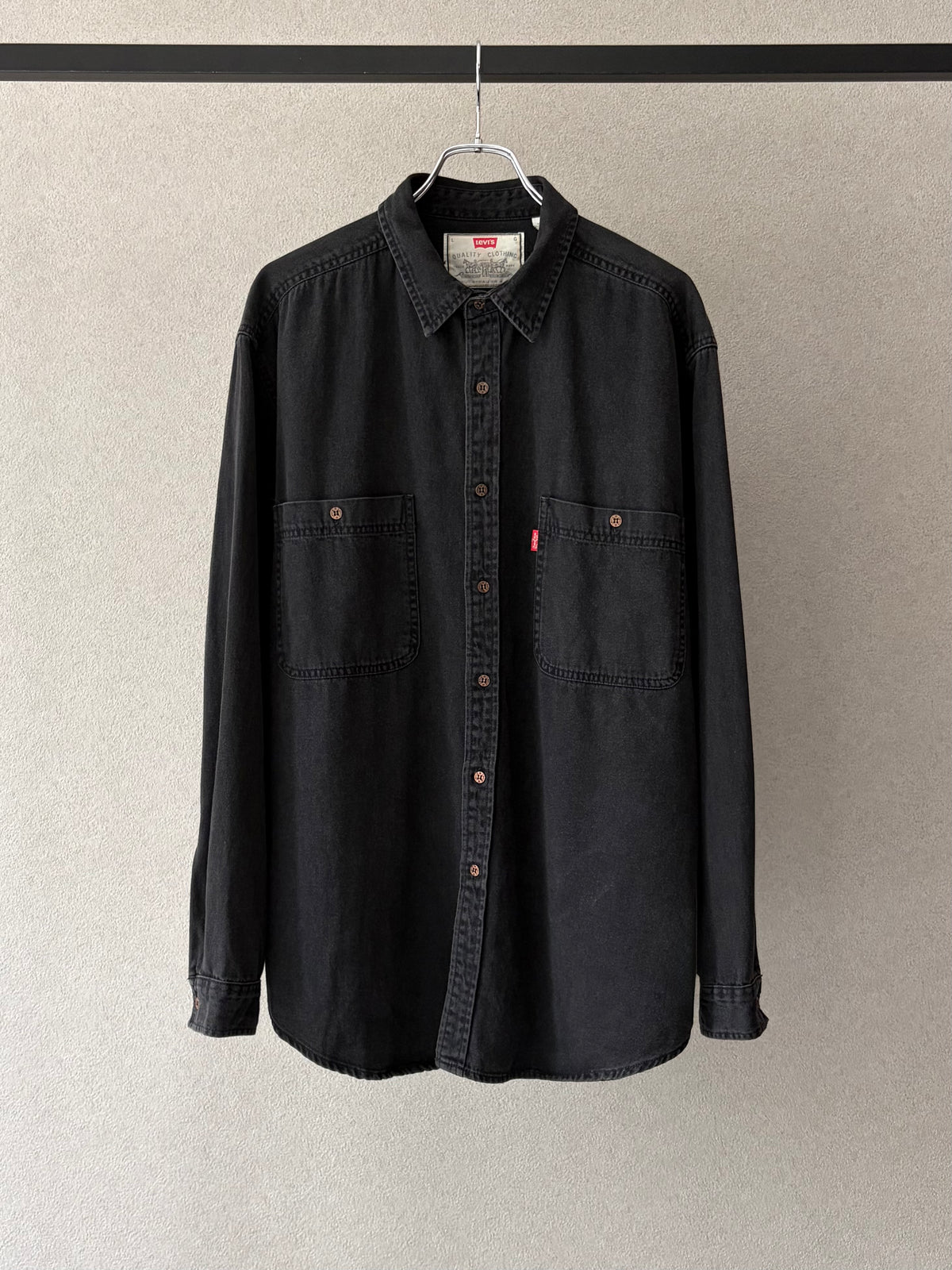 90's Levi's denim shirt