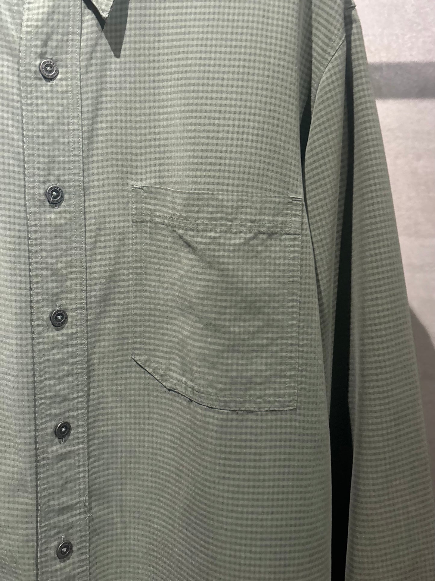 00's ROYAL ROBBINS rayon shirt
