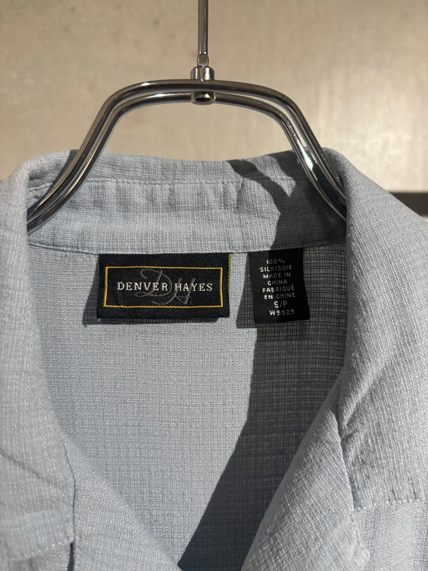 00's DENVER HAYES open collar silk shirt