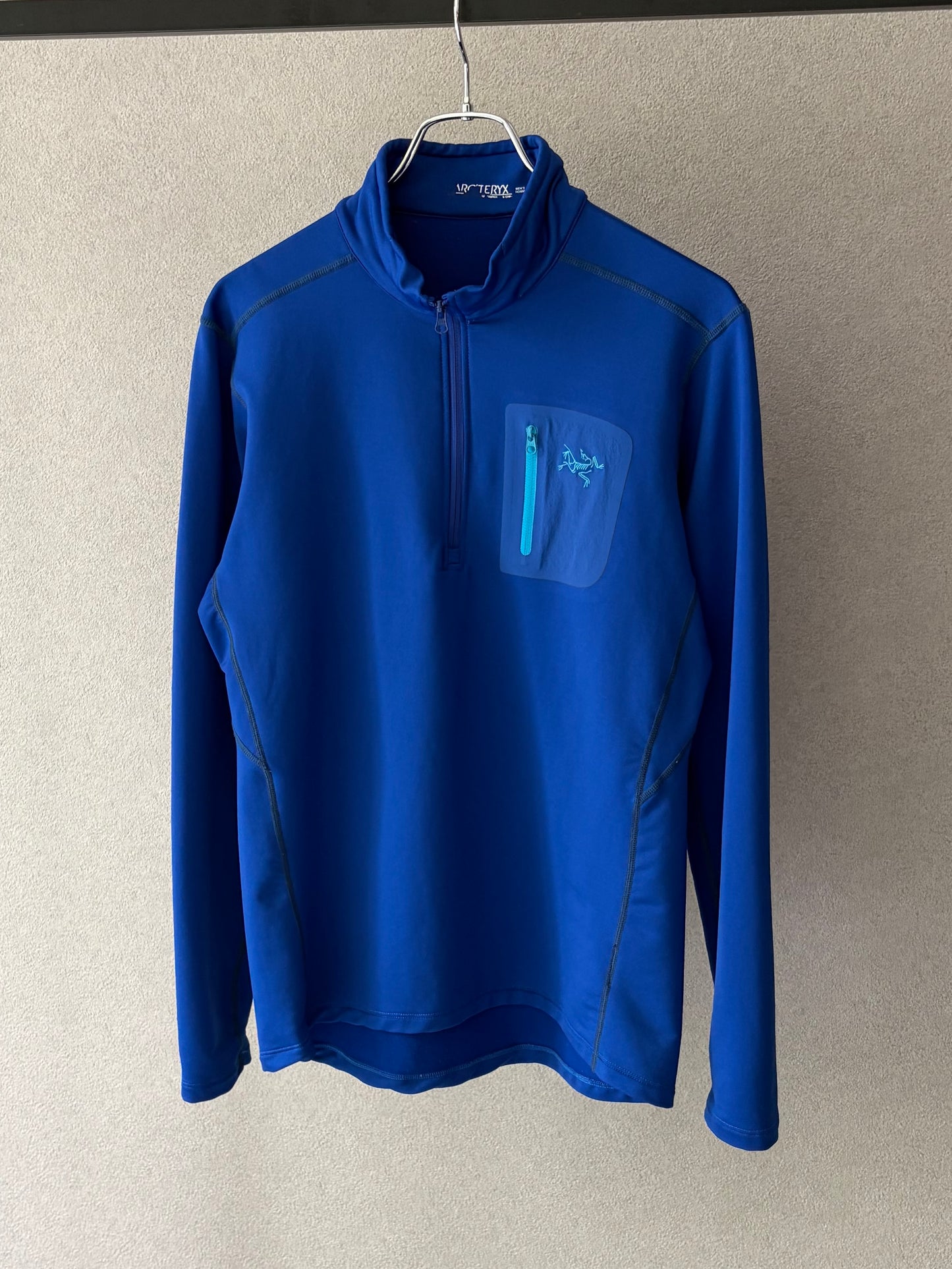 00's ARC'TERYX pullover shirt